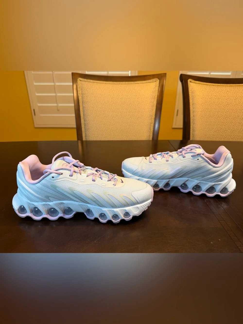 New Nike Air Max DN8 Blue Lilac Sneaker Shoes Size US 6.5Y